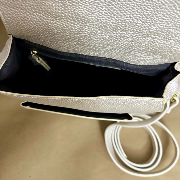 NWT Danielle Nicole Disney Mrs Potts Crossbody Shoulder Bag & Chip Wallet Bundle - Picture 7 of 16